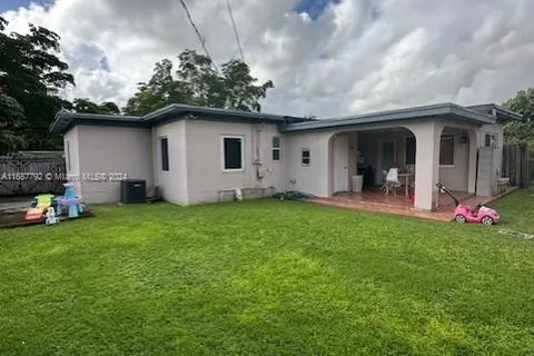 6461 SW 19th St, West Miami FL 33155