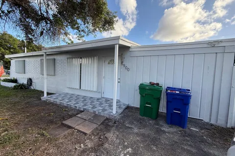 6900 SW 24th Ct, Miramar FL 33023