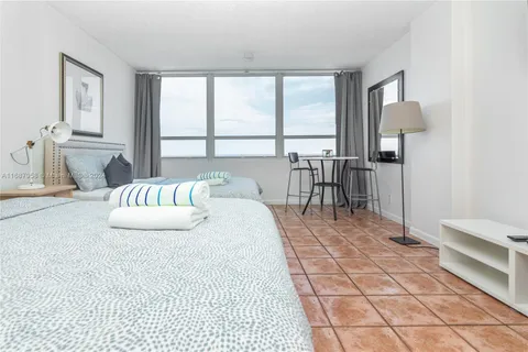 5445 Collins Ave # 1701, Miami Beach FL 33140