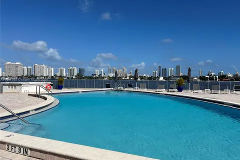 16570 NE 26th Ave # 6F, North Miami Beach FL 33160