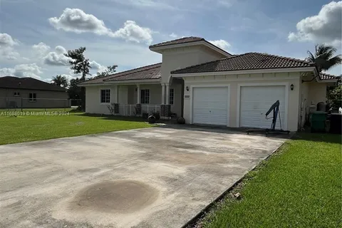 20494 SW 325th St, Homestead FL 33030