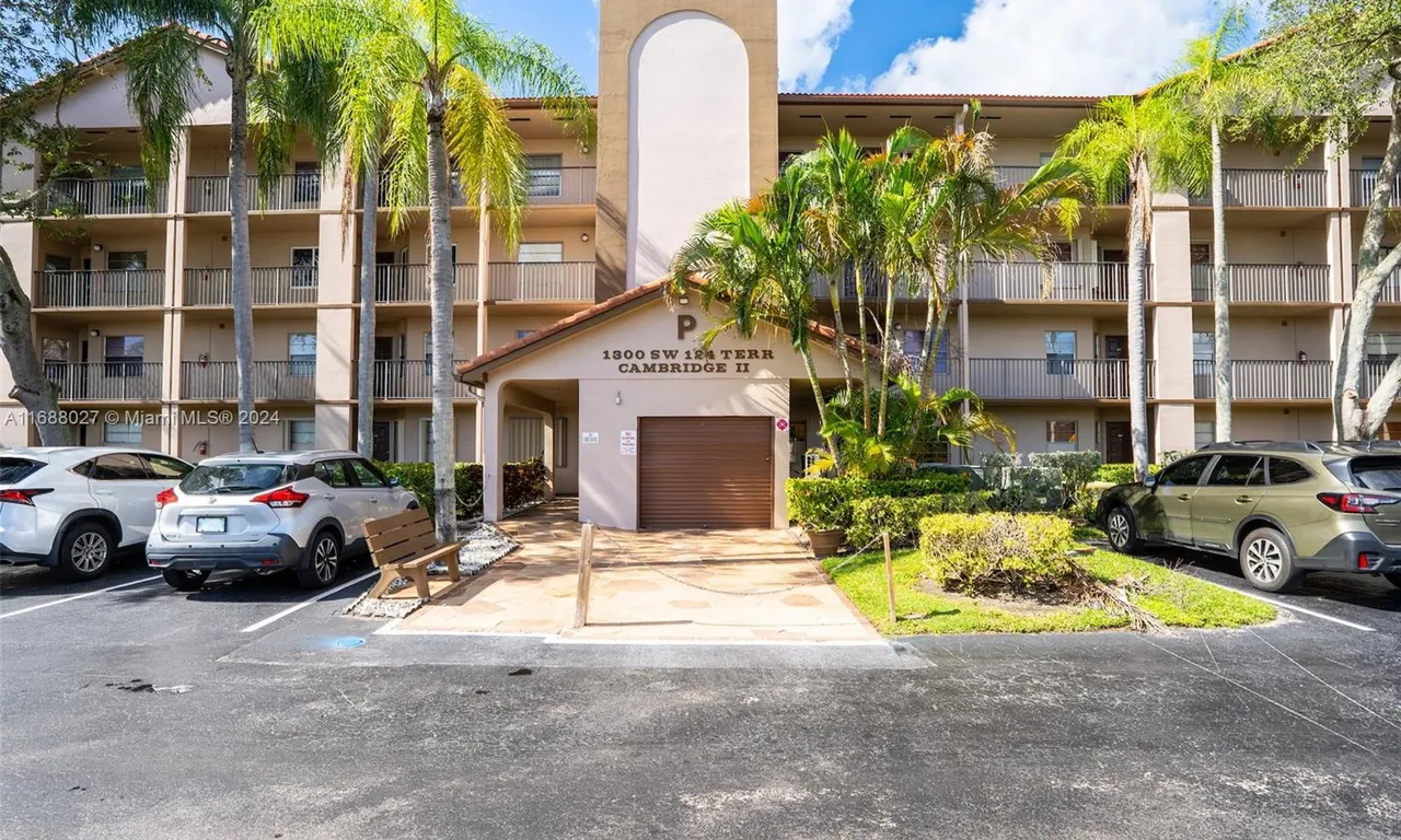 1300 SW 124th Ter # 107P, Pembroke Pines FL 33027