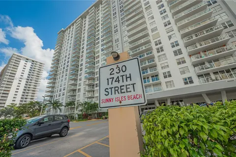 230 174th St, Sunny Isles Beach FL 33160