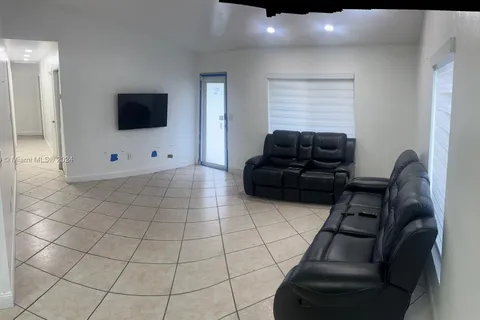 13760 SW 46th Ter, Miami FL 33175