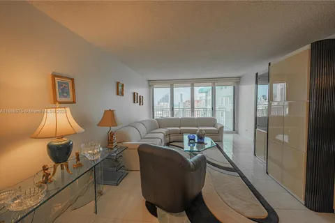 301 174th St # 2317, Sunny Isles Beach FL 33160