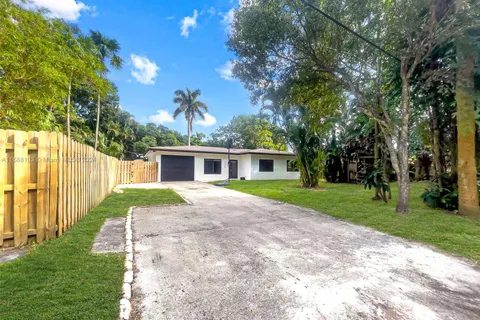 2454 SW 30th Ave, Fort Lauderdale FL 33312