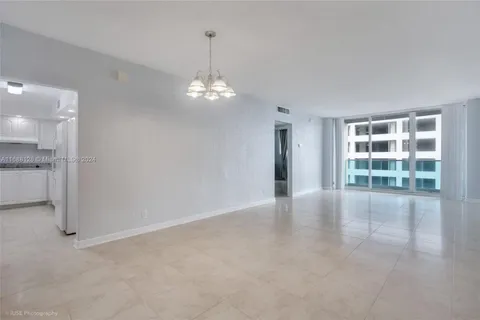 4001 S Ocean Dr # 8D, Hollywood FL 33019