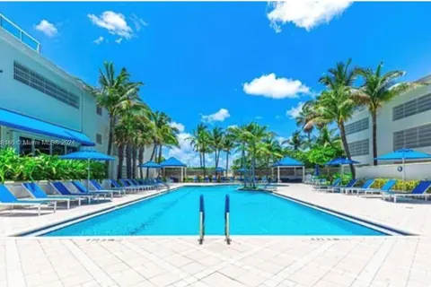 6051 N Ocean Dr # 1403, Hollywood FL 33019