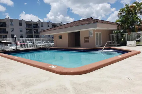 5851 W 20th Ave # 401, Hialeah FL 33012