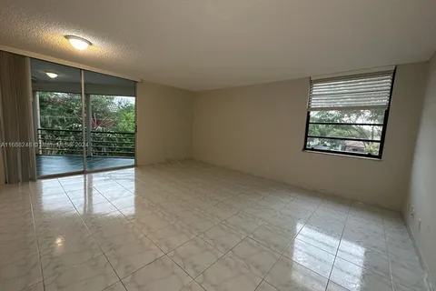 3100 N Pine Island Rd # 310, Sunrise FL 33351