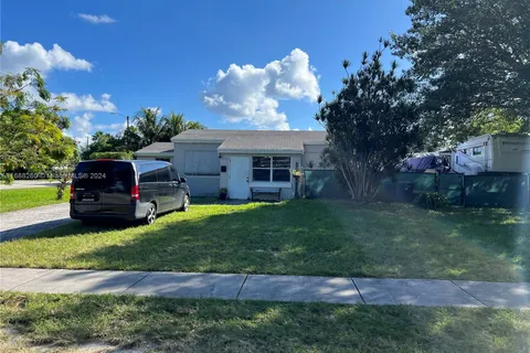 2000 NE 183rd St, North Miami Beach FL 33179