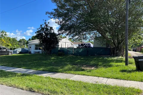 2000 NE 183rd St, North Miami Beach FL 33179