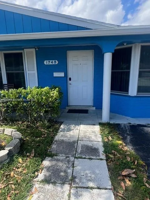 1745 NE 52nd, Fort Lauderdale FL 33334