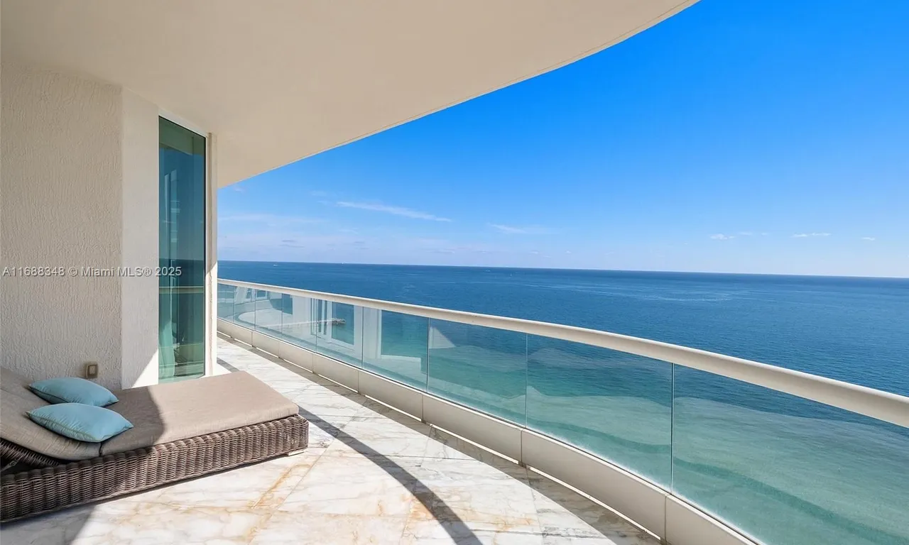 16047 Collins Ave # 2602, Sunny Isles Beach FL 33160