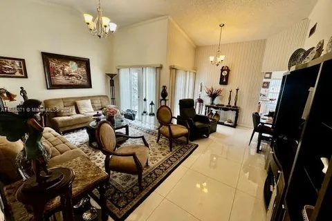 6356 SW 114th Ave, Miami FL 33173