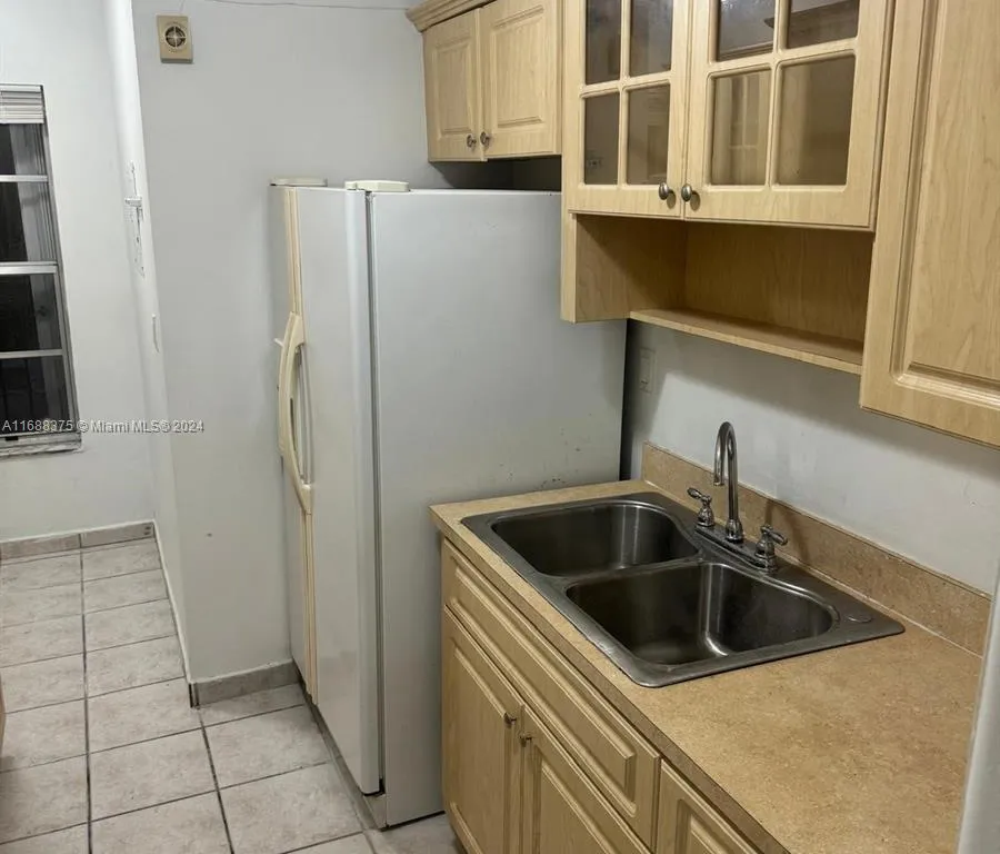 7355 W 4th Ave # 214, Hialeah FL 33014