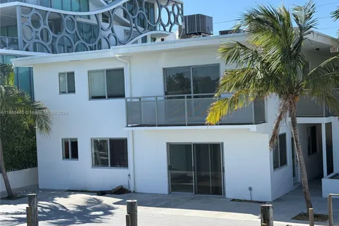 8435 Crespi Blvd # 2, Miami Beach FL 33141