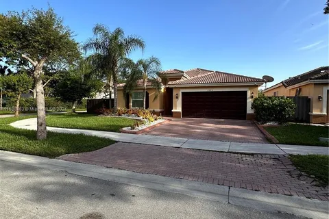 2046 NE 4th Ct, Homestead FL 33033