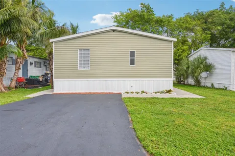 13421 SW 4th street, Davie FL 33325