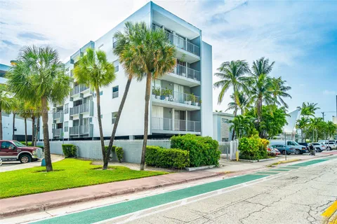 1615 West Ave # 404, Miami Beach FL 33139