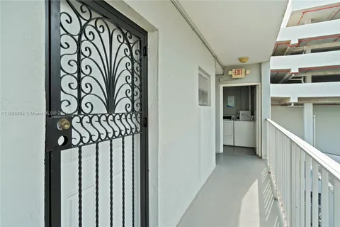 1615 West Ave # 404, Miami Beach FL 33139