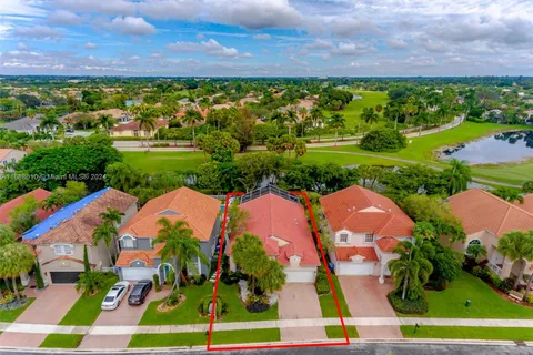 15643 SW 16th St, Pembroke Pines FL 33027