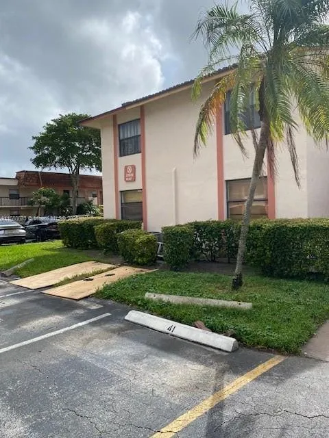 20905 NE 8th Ct # 36, Miami FL 33179