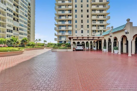 1920 S Ocean Dr # 7D, Hallandale Beach FL 33009