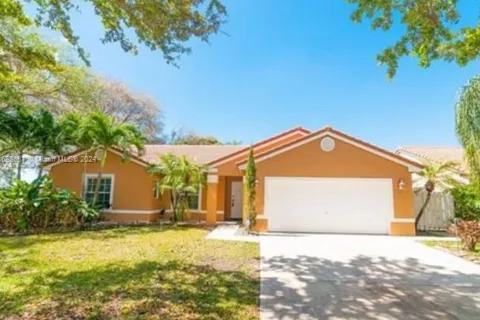 1930 SW 137th Way, Miramar FL 33027