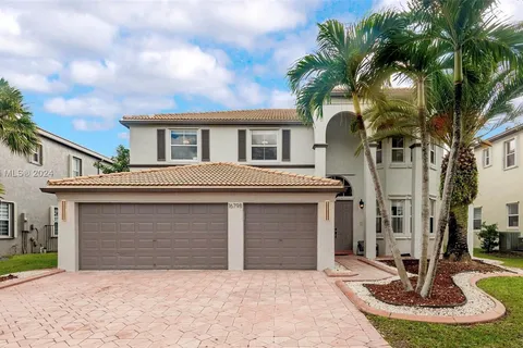 16798 SW 16th St, Pembroke Pines FL 33027