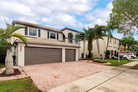 16798 SW 16th St, Pembroke Pines FL 33027