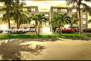 3702 NE 171st St # 11, North Miami Beach FL 33160