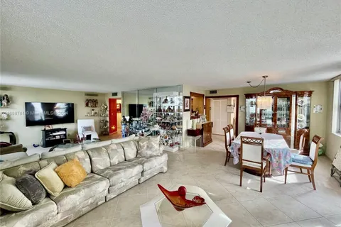 1920 S Ocean Dr # 6D, Hallandale Beach FL 33009