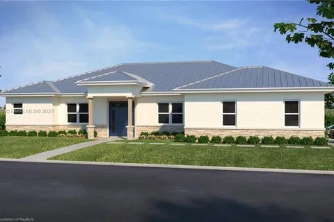 2011 W Falcon Rd, Avon Park FL 33825