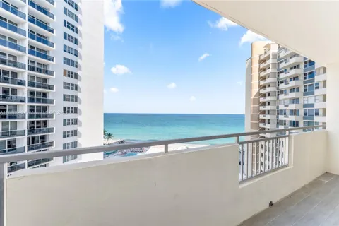 3180 S Ocean Dr # 901, Hallandale Beach FL 33009