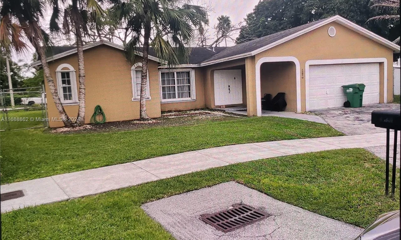 13670 SW 283rd Ter, Homestead FL 33033