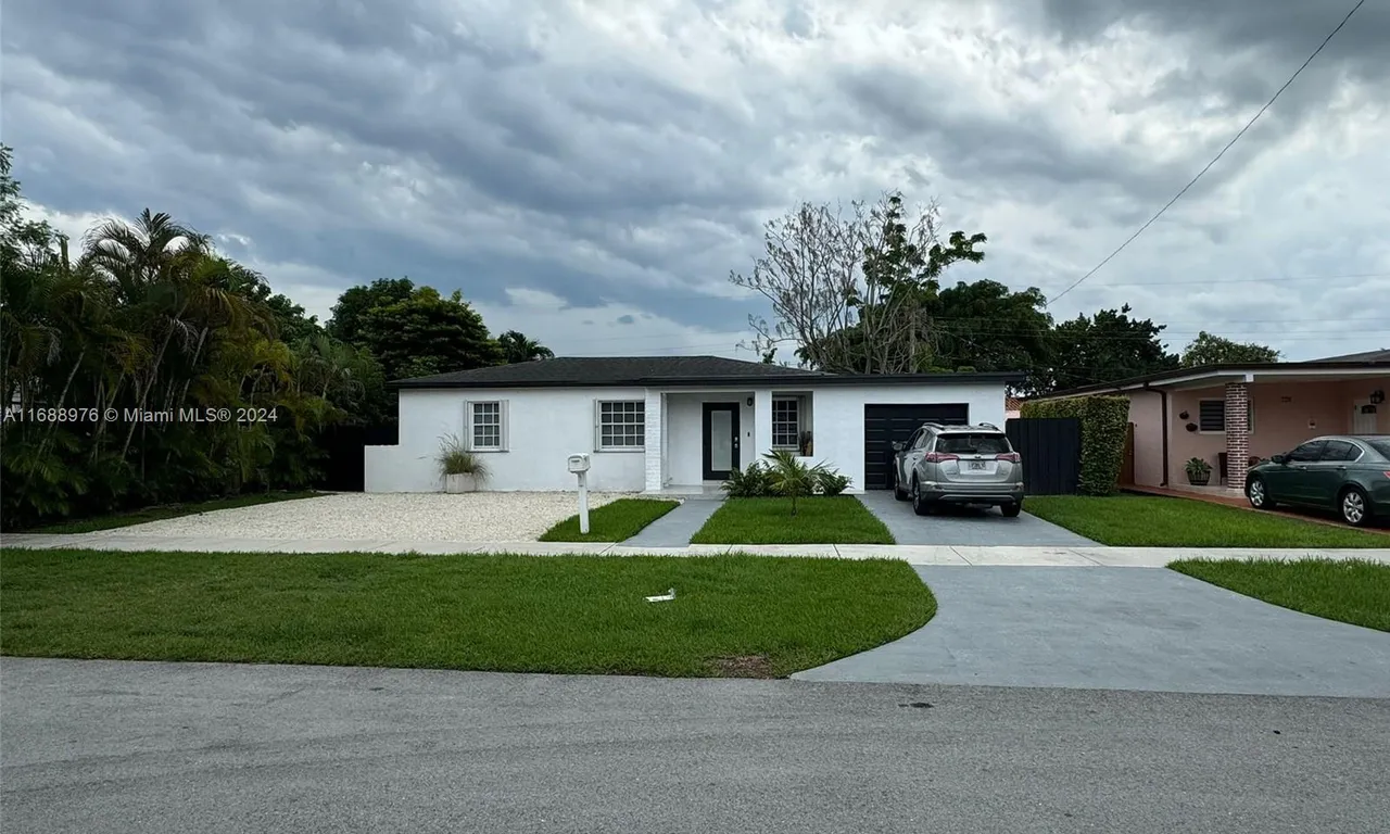 7390 SW 30th Ter, Miami FL 33155