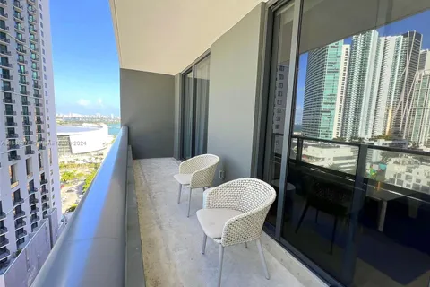 601 NE 1 AVE # 1602, Miami FL 33132