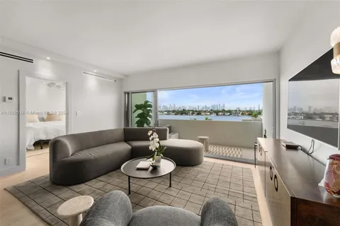 3 Island Ave # 5F, Miami Beach FL 33139