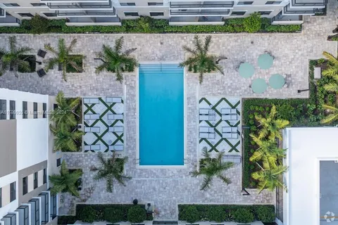 18412 Homestead Ave # 515, Miami FL 33157