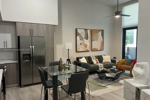 18412 Homestead Ave # 515, Miami FL 33157