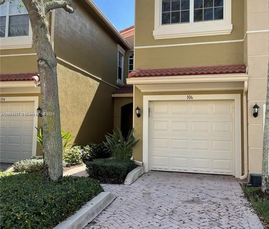4856 Bonsai Cir # 106, Palm Beach Gardens FL 33418