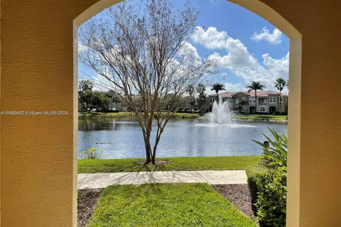 4856 Bonsai Cir # 106, Palm Beach Gardens FL 33418