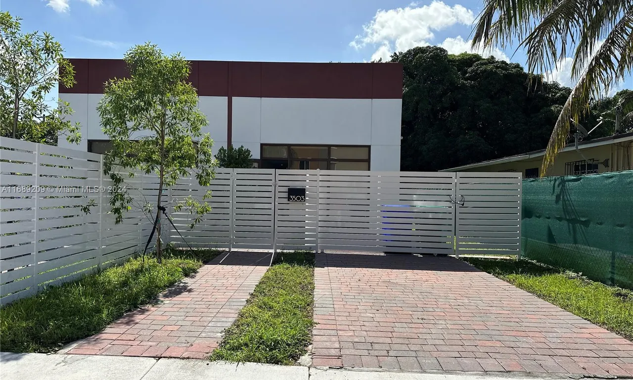 3501 NW 11 Ct, Miami FL 33127