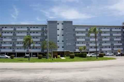 1445 Atlantic Shores Blvd # 306, Hallandale Beach FL 33009