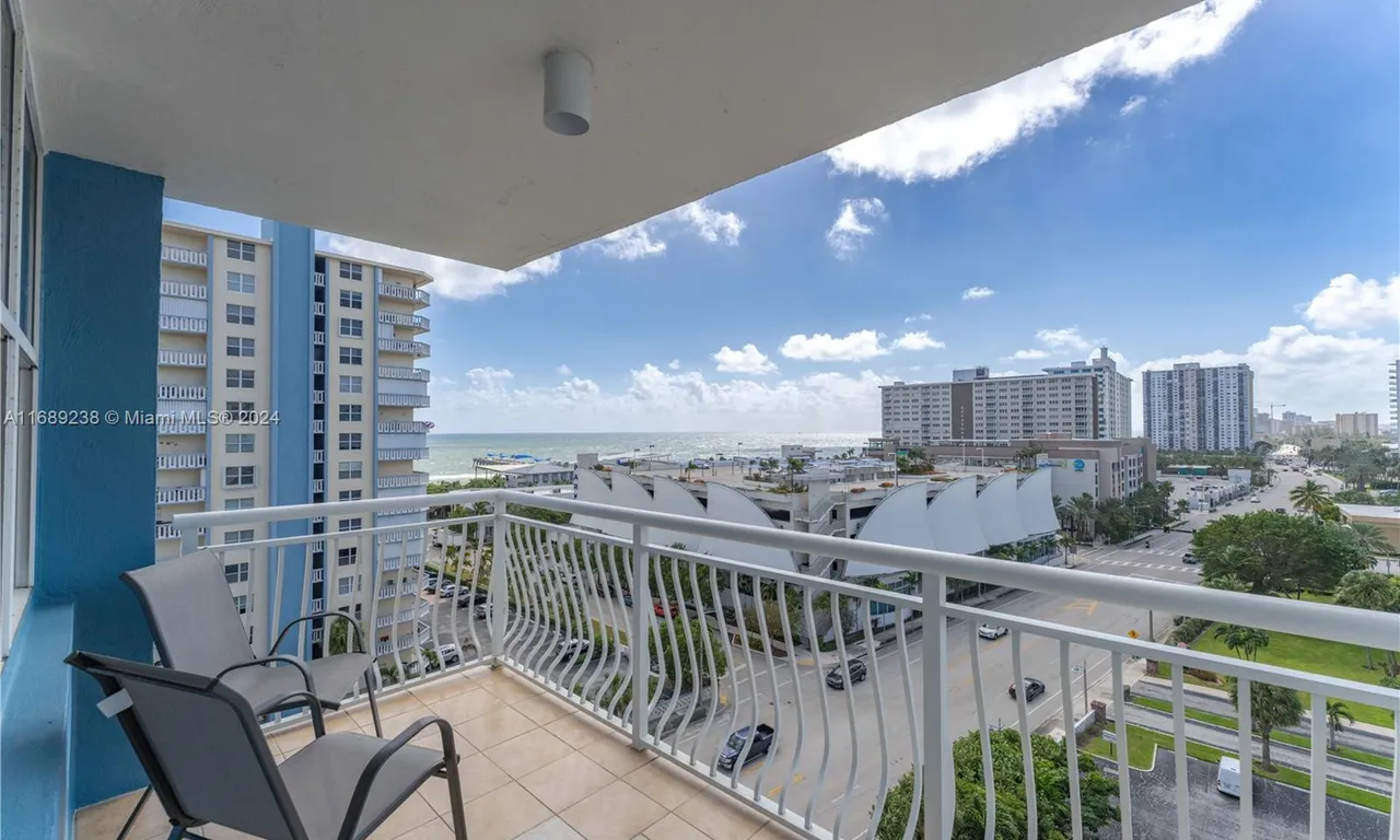 301 N Ocean Blvd # 1006, Pompano Beach FL 33062