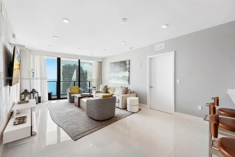 1300 S Miami Ave # 3402, Miami FL 33130