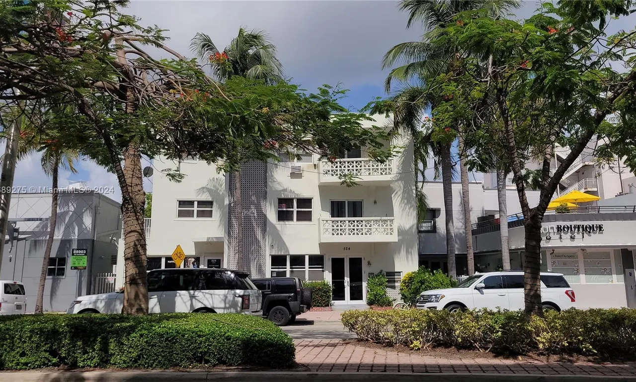 524 Washington Ave # 312, Miami Beach FL 33139