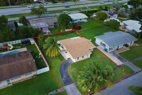 6111 NW 20th Ct, Margate FL 33063