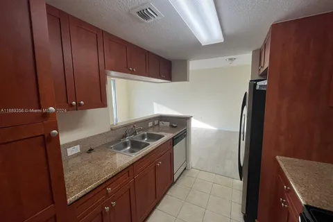 36 NW 6th Ave # 1103, Miami FL 33128